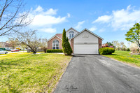2215 TWIN LAKES CT. PLAINFIELD